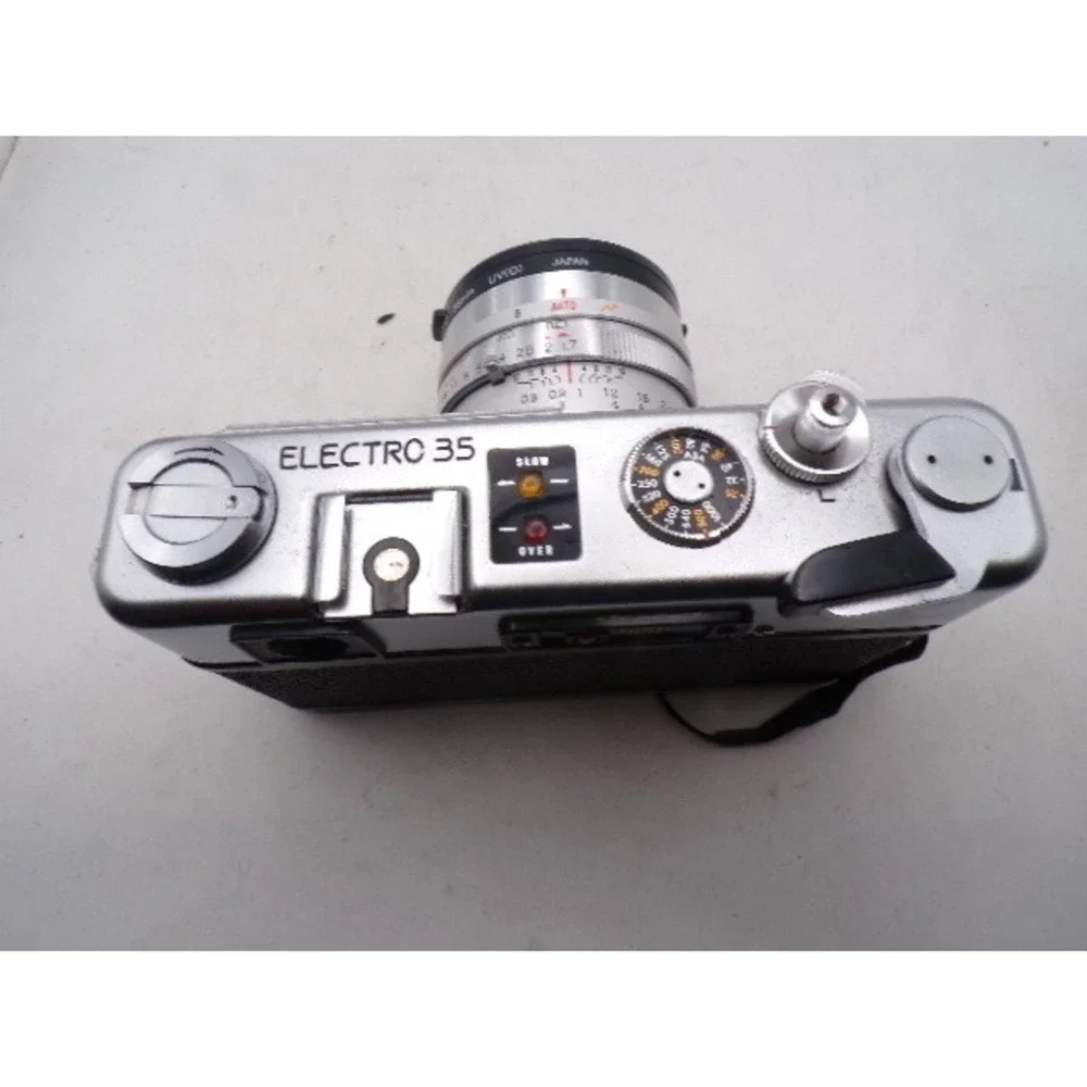 Yashica Electro 35 Rangefinder Camera Color-Yashinon DX 45mm f1.7 Lens Cycles OK